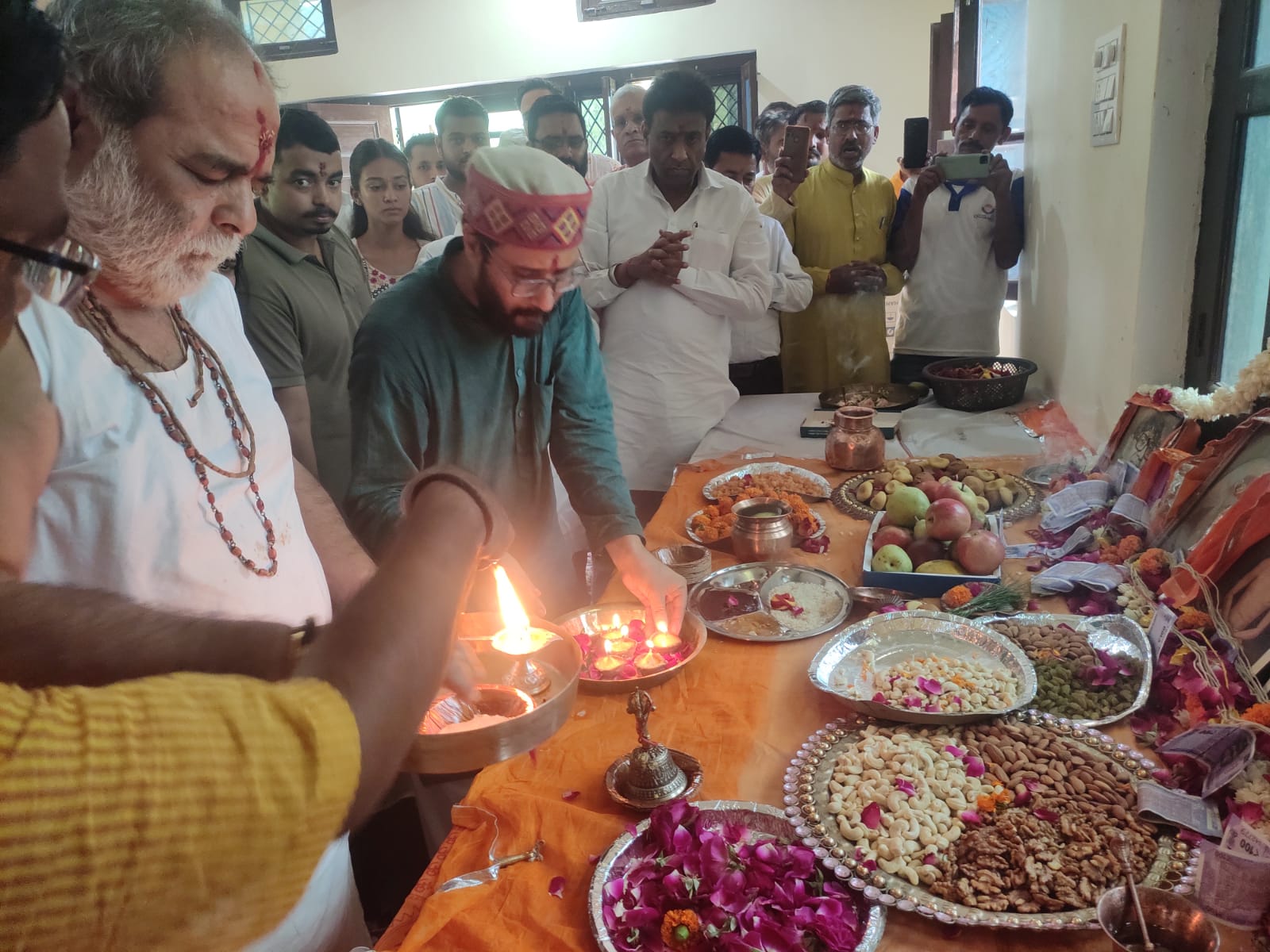 नक्षत्र वेधशाला मे गुरु पूर्णिमा पर्व पर आध्यात्मिक गुरुओं की वंदना की गई