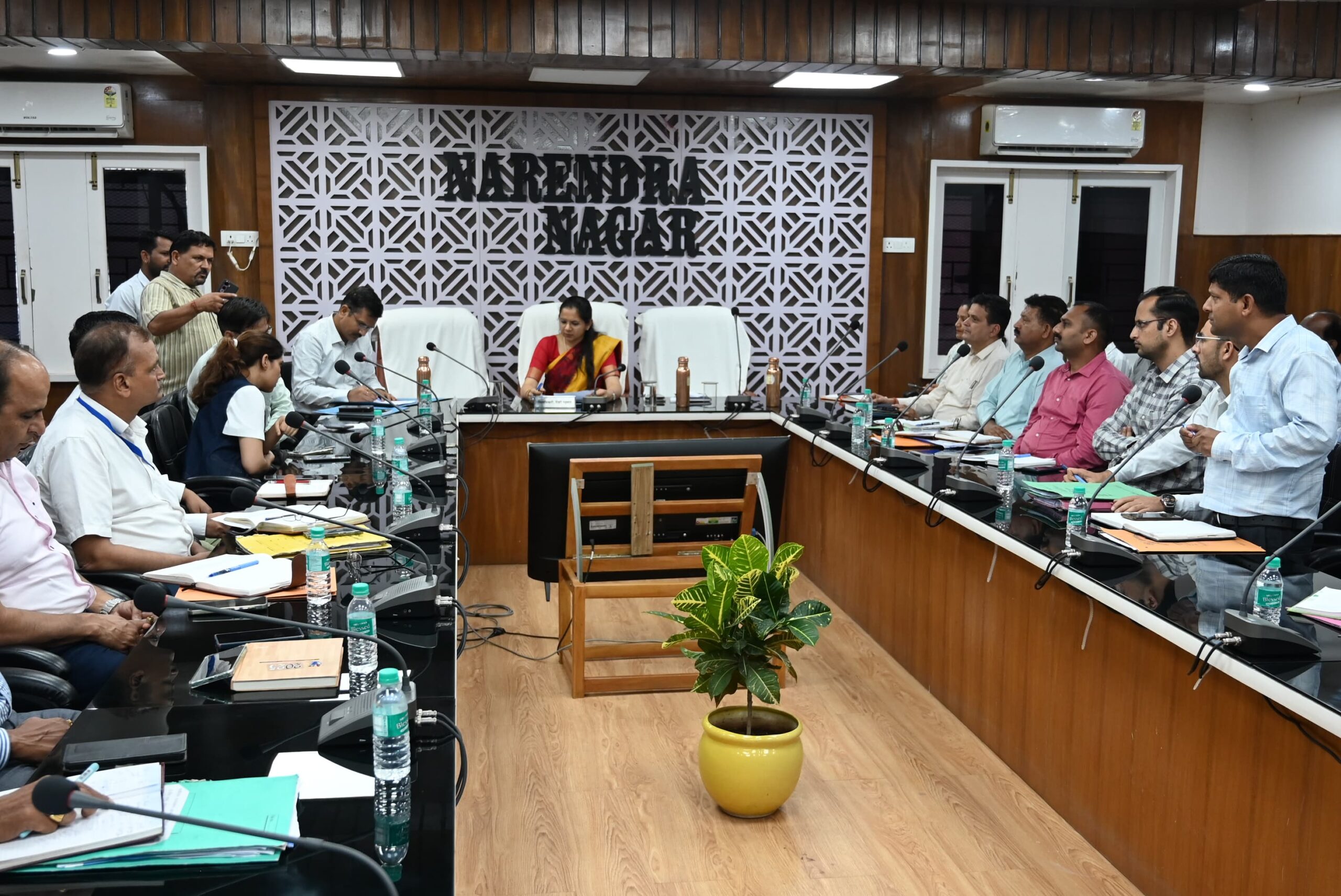 तहसील दिवस में जनता से सीधा संवाद, जिलाधिकारी ने दिए त्वरित समाधान के निर्देश