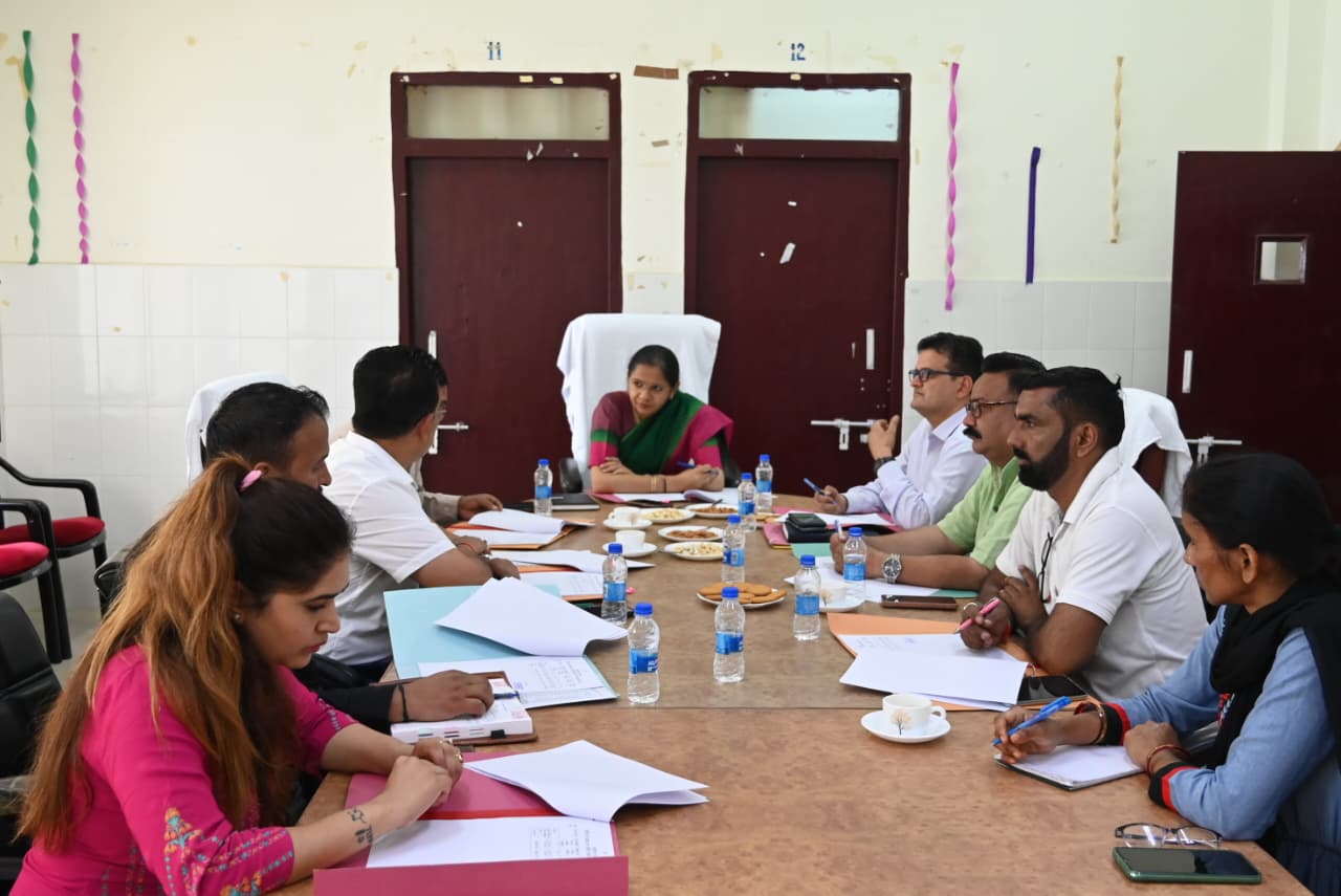 जिला चिकित्सालय बौराड़ी की चिकित्सा प्रबन्धन समिति की बैठक सम्पन्न